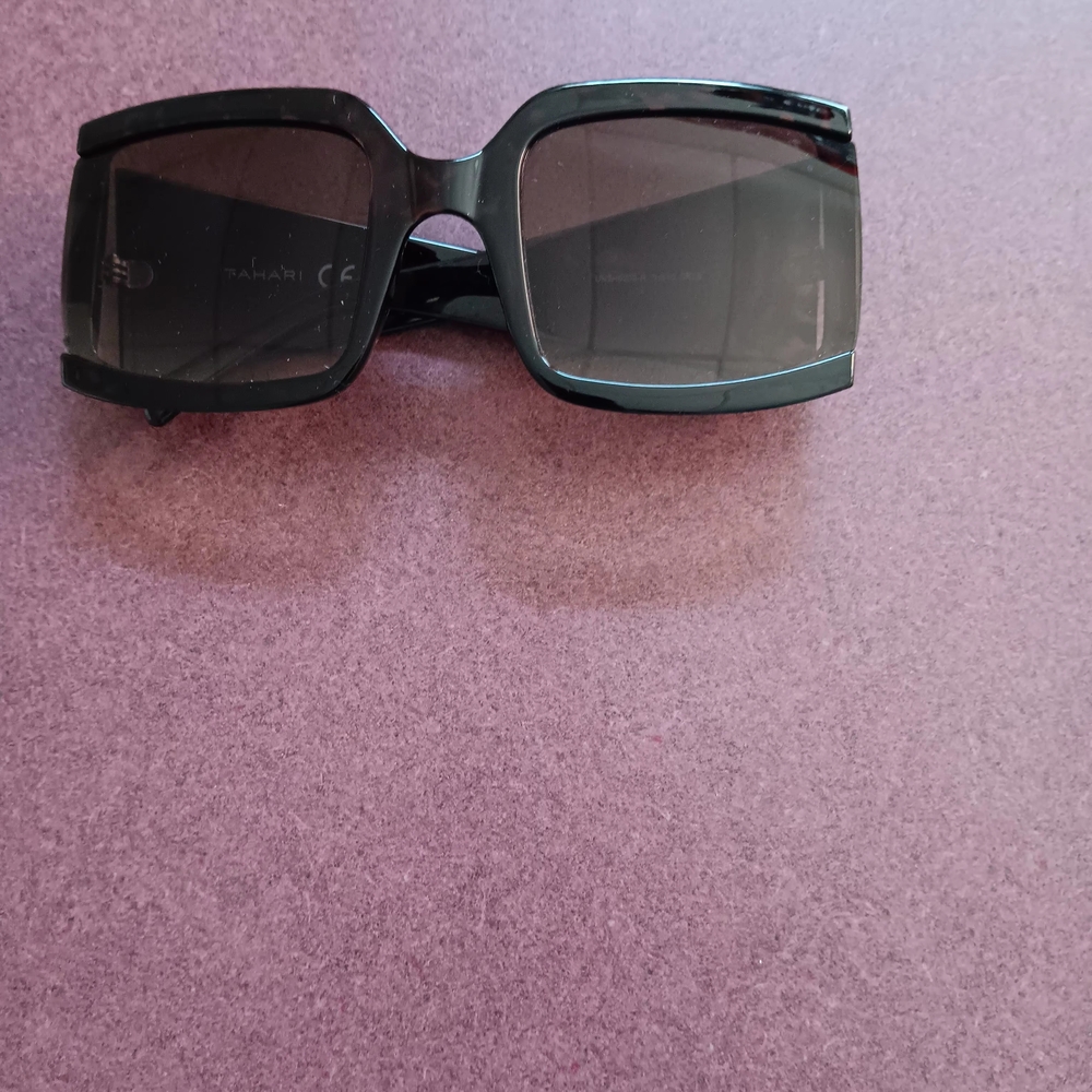 Tahari Black Square Sunglasses